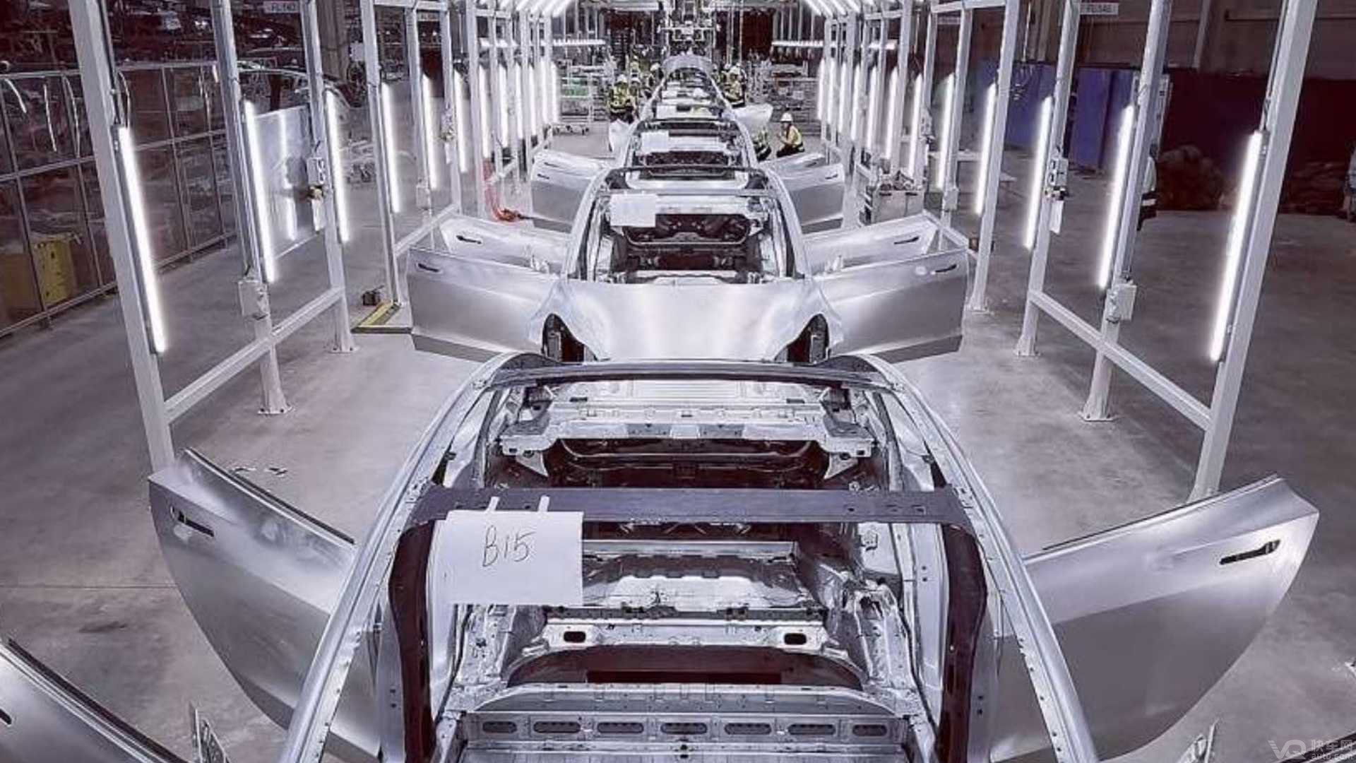 tesla-gigafactory-3-images-progress.jpg
