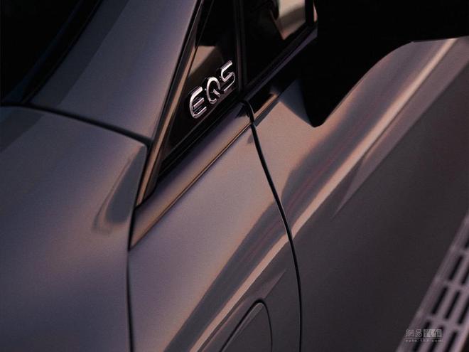 EQS SUV19׷ Ѿع
