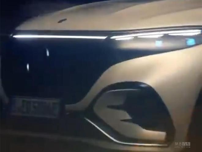 EQS SUV19׷ Ѿع