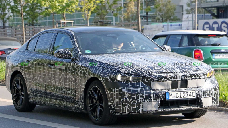 2024-bmw-i5-spy-photos (2)_.jpg